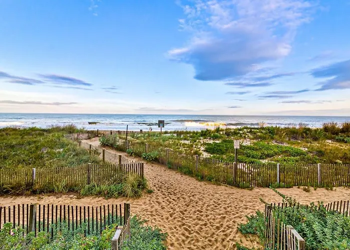Holiday home Cozy Beachfront With Balcony Views Pools & Game Ocean City